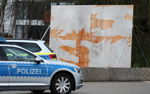 Politiker und Politikerinnen werden immer öfter Opfer von gewalttätigen Angriffen. (Symbolbild) - Foto: Bernd Wüstneck/dpa