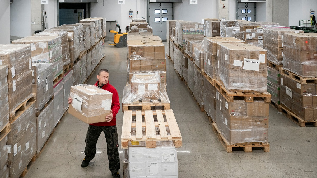 ROSSMANN spendet Waren im Wert von rund 3 Millionen Euro an die Tafeln - Foto: presseportal.de