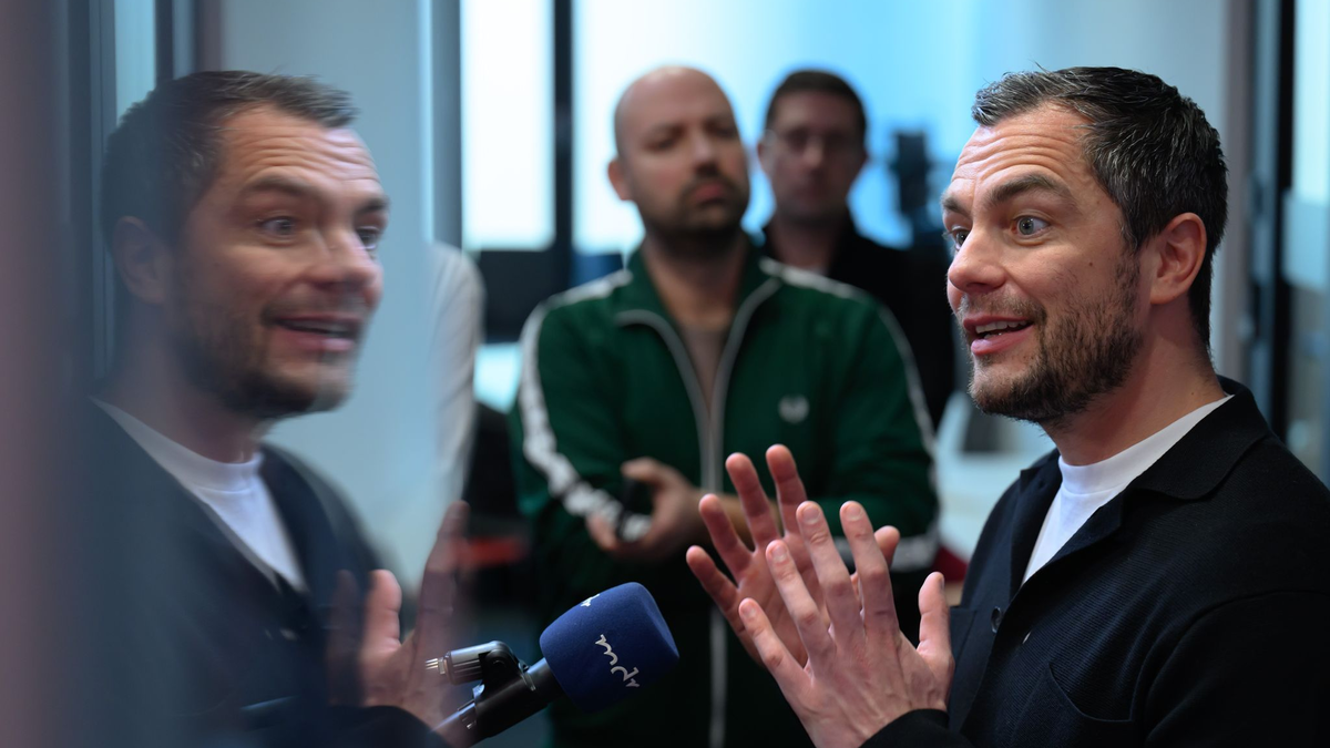 Leipzigs Sportchef Marcel Schäfer hat großes Vertrauen in Trainer Marco Rose. - Foto: Hendrik Schmidt/dpa