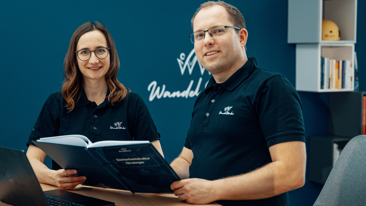 Einsatz von Sicherheitsbeauftragten: Anna Ganzke und Stefan Ganzke von der WandelWerker Consulting GmbH stellen die größten Hindernisse und wirksamsten Maßnahmen vor - Foto: presseportal.de