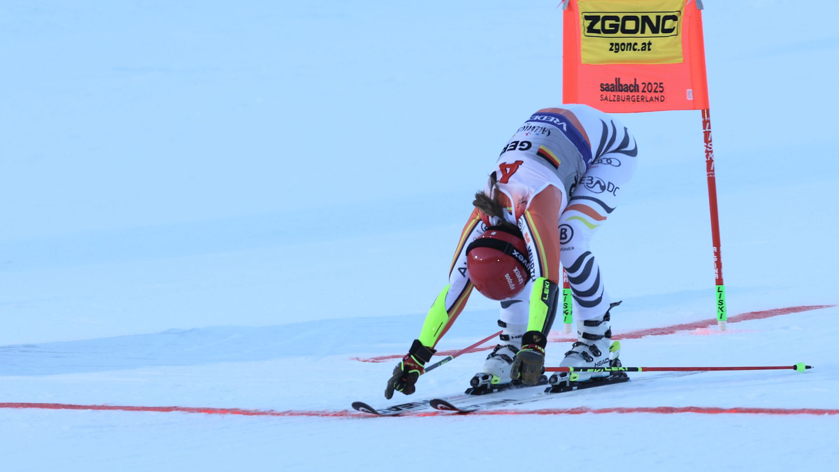 Legte mit einer starken Abfahrt vor: Emma Aicher. - Foto: Jens Büttner/dpa