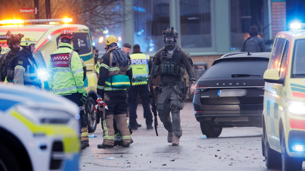 Die Polizei war im schwedischen Örebro im Großeinsatz. - Foto: Kicki Nilsson/TT News Agency/AP/dpa