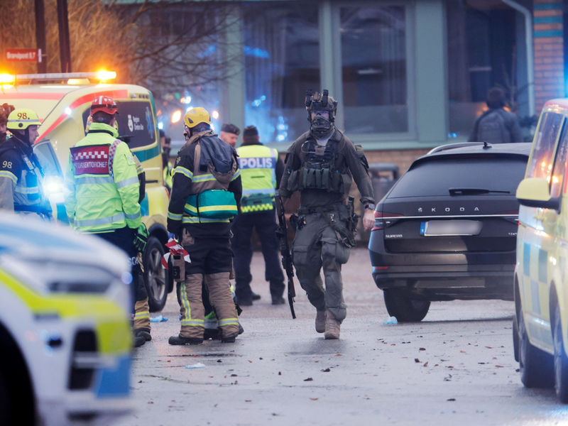 Die Polizei war im schwedischen Örebro im Großeinsatz. - Foto: Kicki Nilsson/TT News Agency/AP/dpa