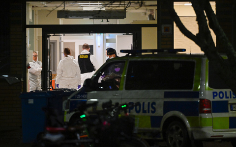 Die Polizei ermittelt in Örebro. - Foto: Pontus Lundahl/TT/TT News Agency/AP/dpa