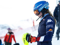 US-Star Mikaela Shiffrin verzichtet auf den WM-Riesenslalom - und startet stattdessen in der neuen Team-Kombination. - Foto: Gabriele Facciotti/AP/dpa
