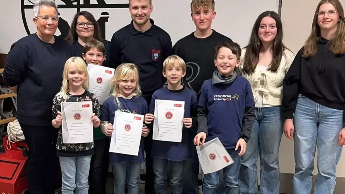 FW Beverungen: Erfolgreiches Jahr für die Kinderfeuerwehr Beverungen - Gruppe Herstelle - Bild: presseportal.de