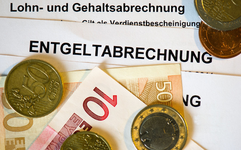 Der Streit zwischen Union und SPD über die Auslegung des Koalitionsvertrags geht weiter, auch in puncto Mindestlohn.  - Foto: Arno Burgi/dpa-Zentralbild/dpa