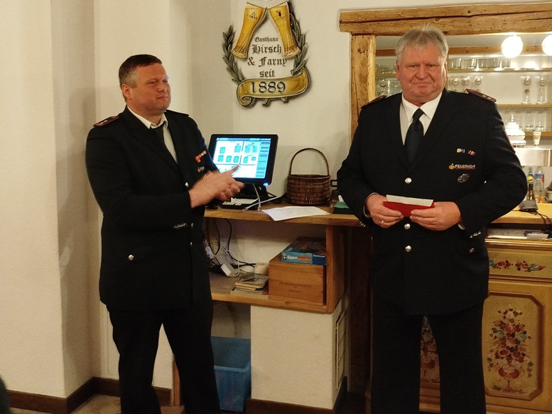 LRA-Ravensburg: Hauptversammlung der Feuerwehrabteilung Leupolz Nach dem Richtfest für das neue Feuerwehrhaus im vergangenen Jahr, freuen sich die Mitglieder des Löschzuges-Nord nun auf den Umzug. - Foto: presseportal.de