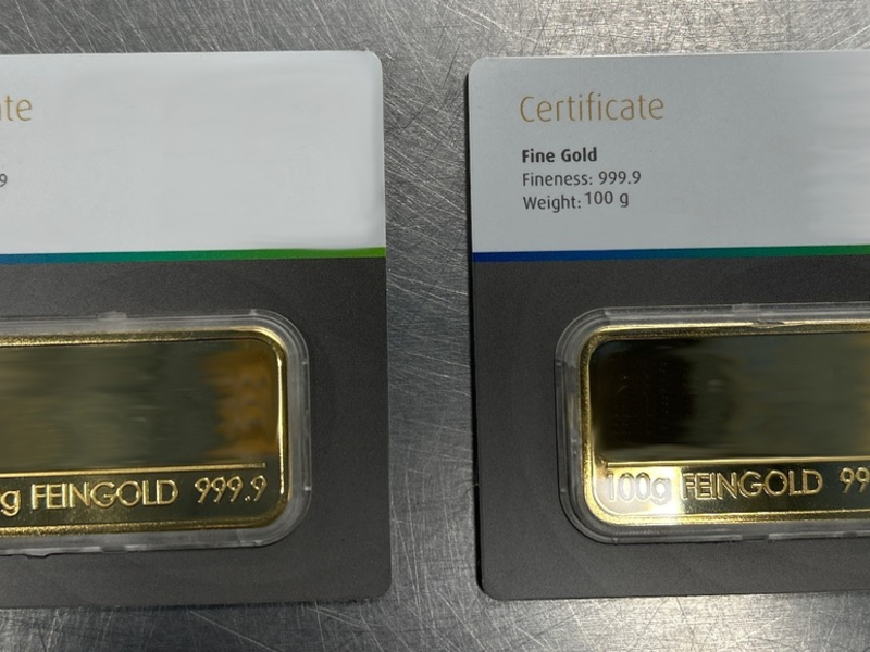 HZA-N: Nürnberger Zoll kontrolliert und findet Goldiges im Gepäck - Foto: Zoll, presseportal.de