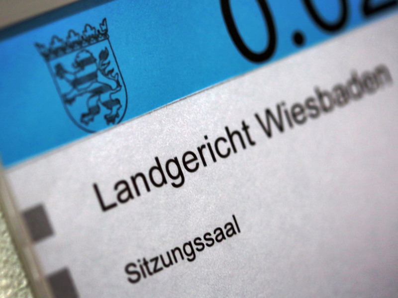 Das Landgericht Wiesbaden stellt ein Cum-Ex-Verfahren gegen eine Millionenzahlung ein (Archivbild) - Foto: Fredrik von Erichsen/dpa