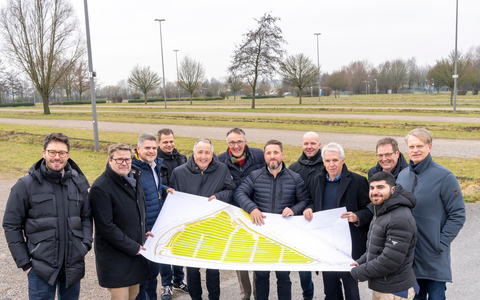 Starkes Zeichen für Klimaschutz und Innovation: Eine der größten Solar-Carport-Anlagen Deutschlands soll ab 2026 auf dem Messeparkplatz P10 sauberen Strom für die Stadt Essen liefern - Foto: presseportal.de