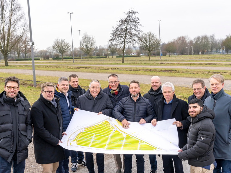 Starkes Zeichen für Klimaschutz und Innovation: Eine der größten Solar-Carport-Anlagen Deutschlands soll ab 2026 auf dem Messeparkplatz P10 sauberen Strom für die Stadt Essen liefern - Foto: presseportal.de