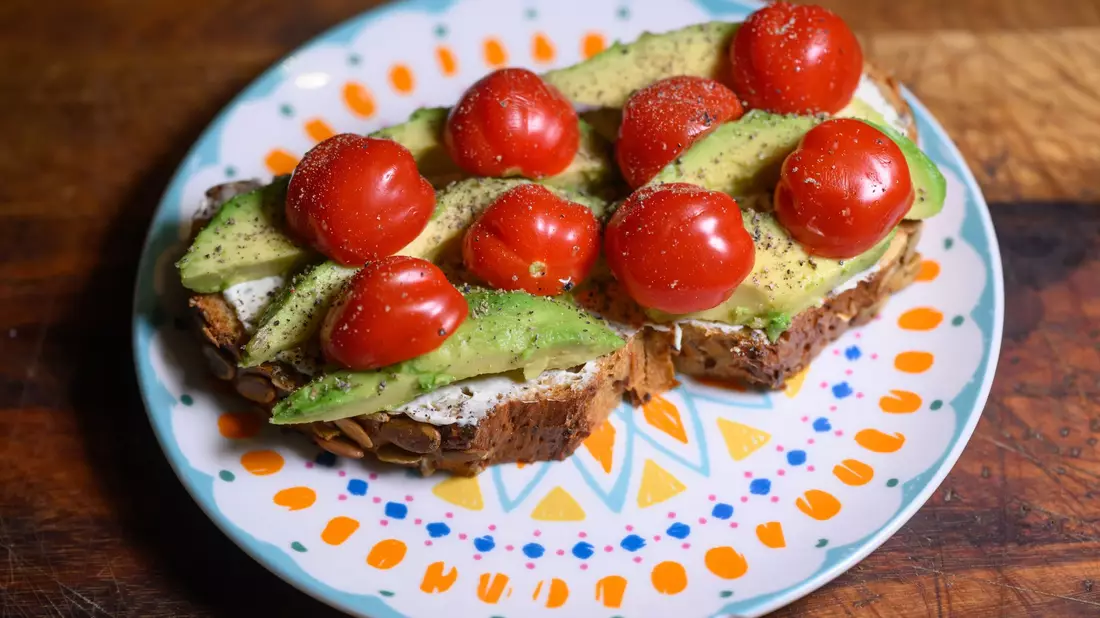 Deutschland, deine Brotsorten: beispielsweise Kürbiskernbrot, Vollkornbrot und Mischbrot. (Symbolbild) - Bild: Robert Michael/dpa