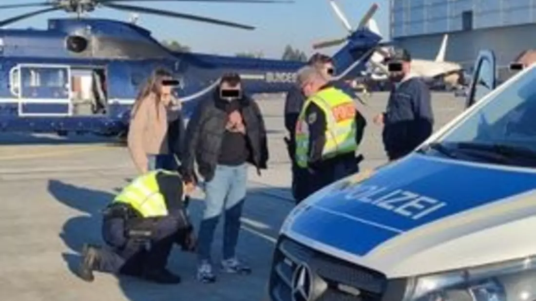 BPOLI BHL: Staatsanwaltschaft Dresden Bundespolizeiinspektion Berggießhübel Verdacht des gewerbs- und bandenmäßigen Einschleusens von Ausländern in 31 Fällen - Beschuldigter in Untersuchungshaft - Bild: presseportal.de