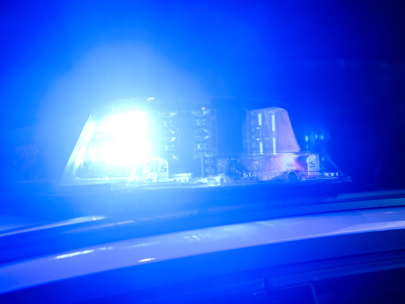 Die Polizei hat die Ermittlungen aufgenommen. (Symbolbild)  - Foto: Julian Stratenschulte/dpa