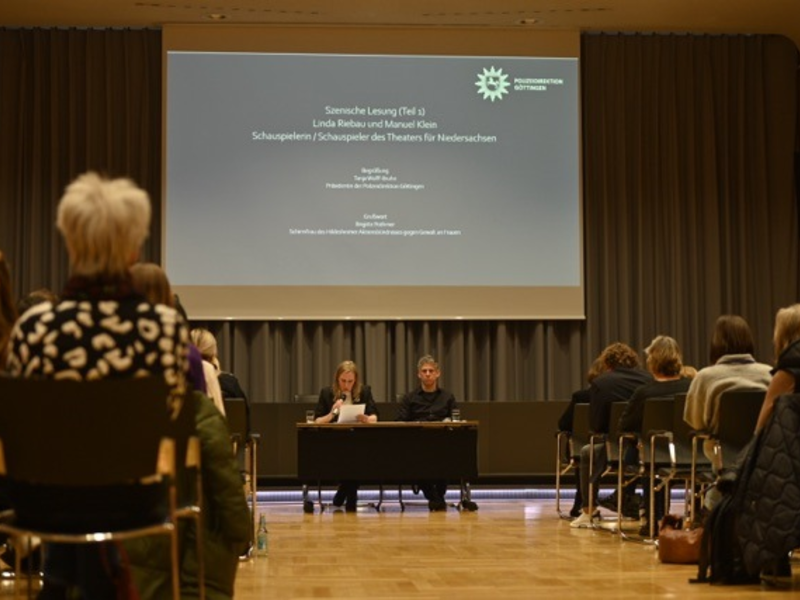 POL-GOE: Wenn aus Liebe Gewalt wird: Polizeidirektion Göttingen zeigt Ausstellung zum Thema Häusliche Gewalt vom 06. bis zum 18. Februar im Hildesheimer Rathaus - Foto: presseportal.de