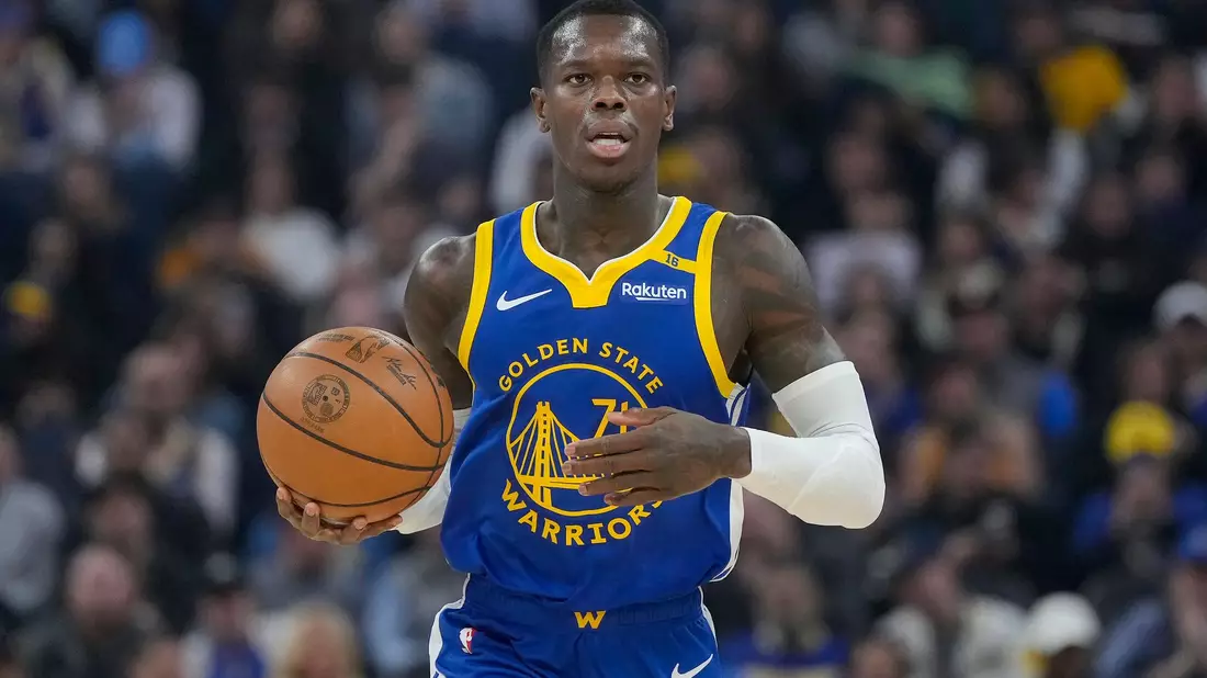Nationalmannschaftskapitän Dennis Schröder muss offenbar schon wieder umziehen.  - Bild: Jeff Chiu/AP/dpa