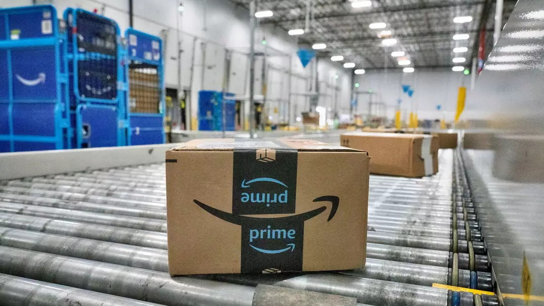 Amazon könnte mit der Gewinnprognose enttäuscht haben. (Archivbild) - Bild: Richard Vogel/AP/dpa