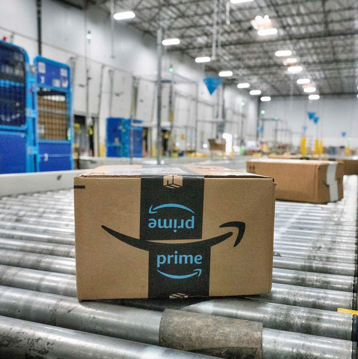 Amazon ist die Nummer eins im deutschen Onlinehandel. - Foto: Richard Vogel/AP/dpa