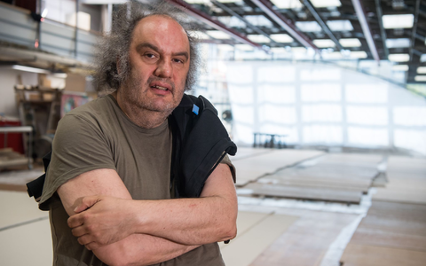 Dramaturg Matthias Lilienthal übernimmt die Intendanz der Volksbühne. (Archivbild) - Foto: Peter Kneffel/dpa