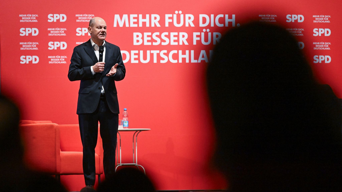 Bundeskanzler Olaf Scholz (SPD) hält nichts von Trumps Vorschlag, Palästinenser aus dem Gazastreifen umzusiedeln.  - Foto: Bernd Weißbrod/dpa