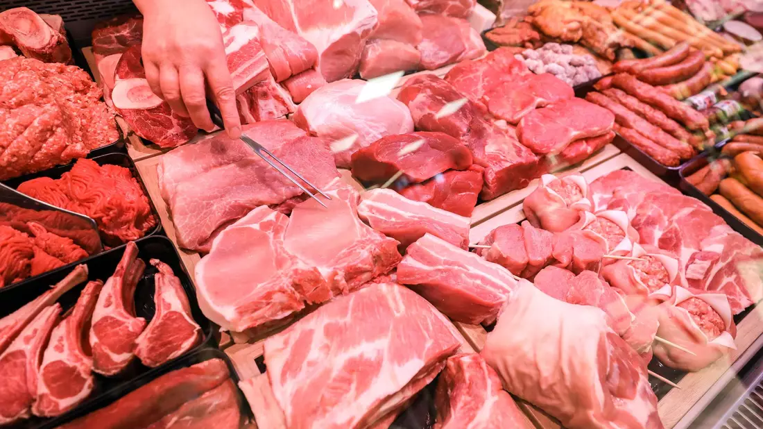 Die Preise für Fleisch sind in den vergangenen Jahren bereits deutlich gestiegen. - Bild: Jan Woitas/dpa-Zentralbild/dpa