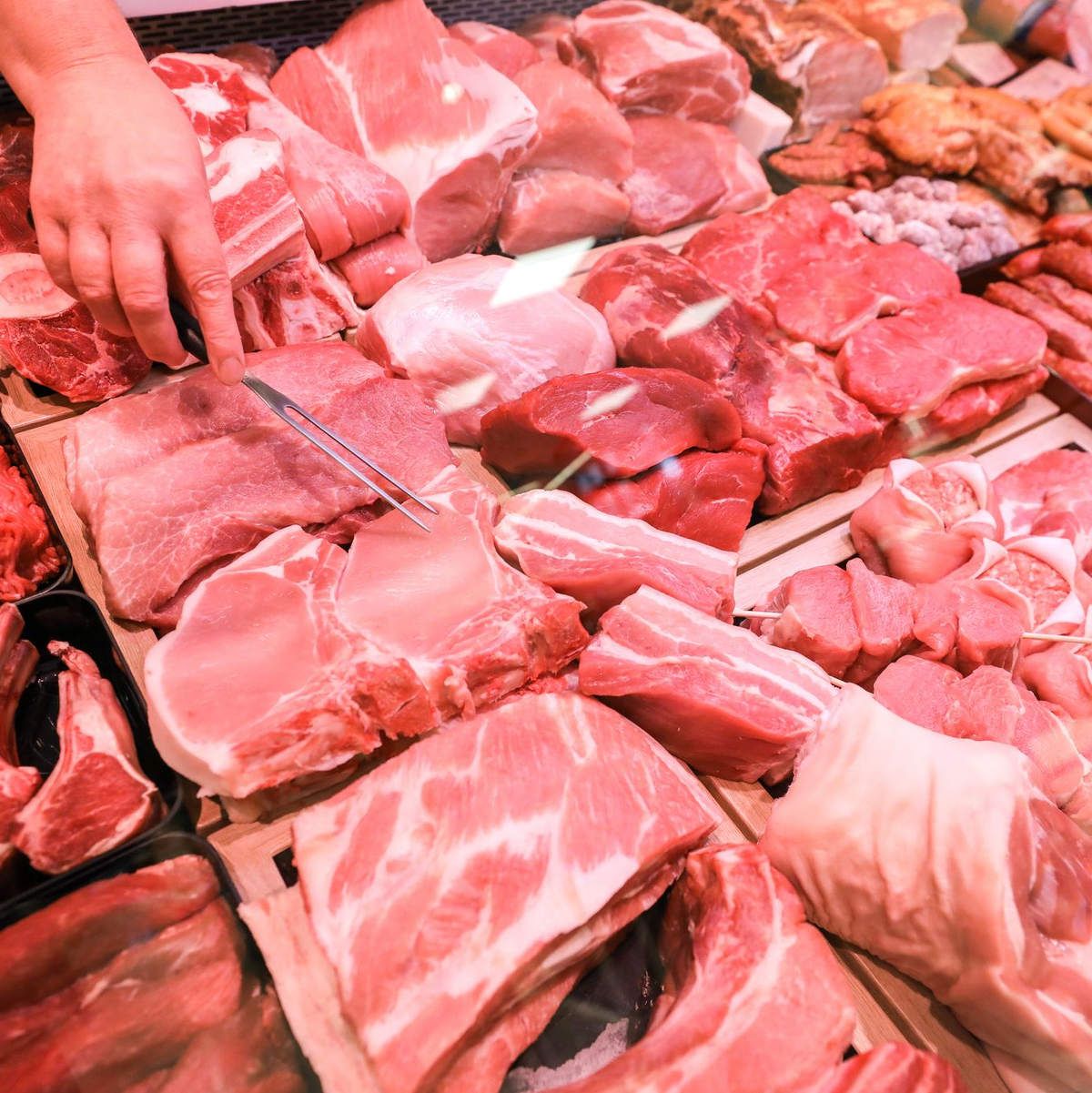 In den vergangenen Jahren wurde in Deutschland immer weniger Fleisch produziert. (Archivbild) - Foto: Jan Woitas/dpa-Zentralbild/dpa