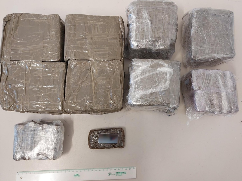 BPOL NRW: Bundespolizei fasst Drogenschmuggler mit über 8 Kilogramm Haschisch - Haftrichter erlässt Untersuchungshaft - Foto: presseportal.de