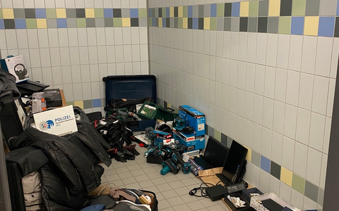 POL-K: 250207-4-K Umfangreiches Diebesgut sichergestellt - 64-jähriger Tatverdächtiger festgenommen - Foto: presseportal.de