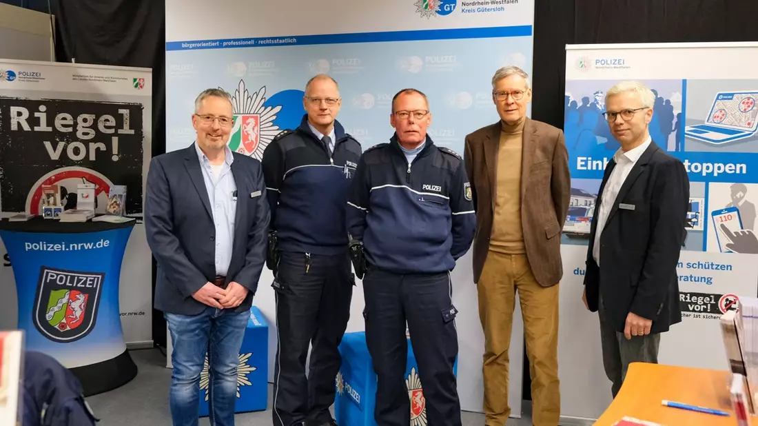 POL-GT: Sicherheitsberatung der Polizei Gütersloh auf der Baumesse - 07.-09. Februar 2025 - Bild: presseportal.de
