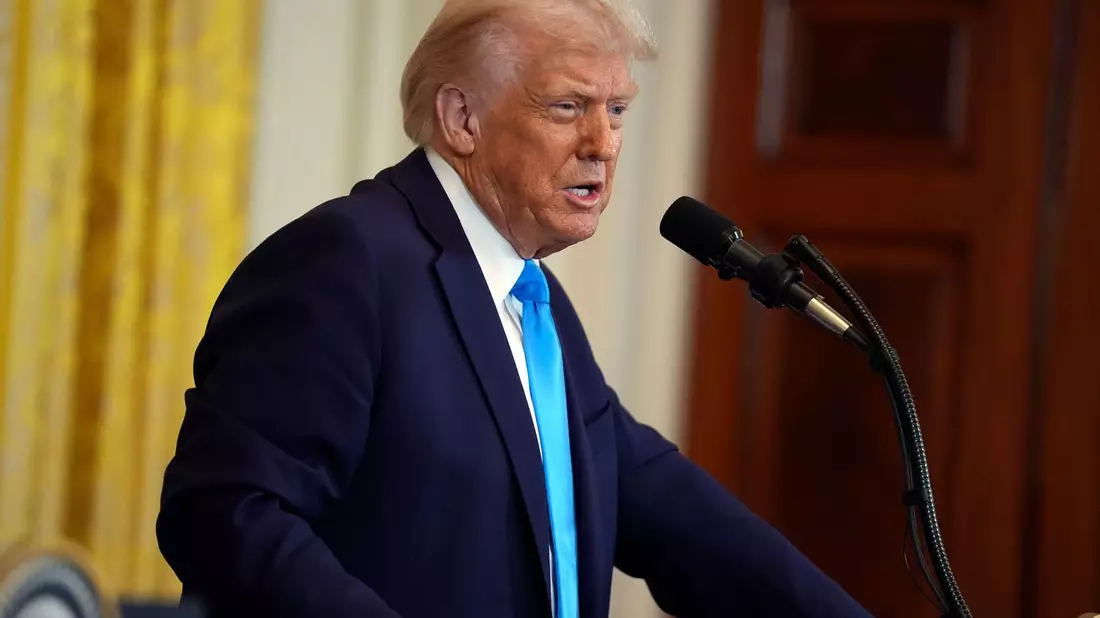 Trump ist gegen strengere Waffengesetze. (Archivbild) - Bild: Evan Vucci/AP/dpa