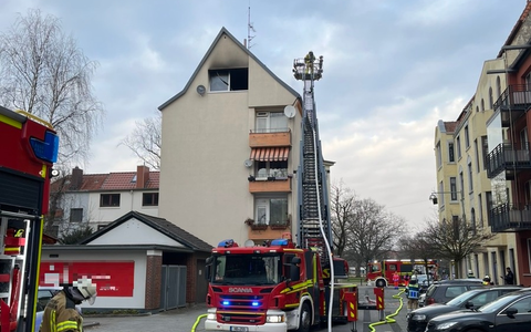 FW Bremerhaven: Küchenbrand in Lehe- Feuerwehr Bremerhaven verhindert Ausbreitung - Foto: presseportal.de