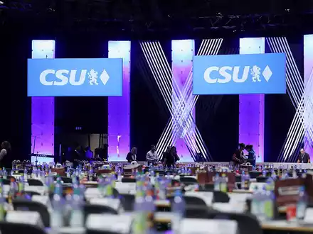 CSU-Logo auf Parteitag (Archiv) - Foto: über dts Nachrichtenagentur