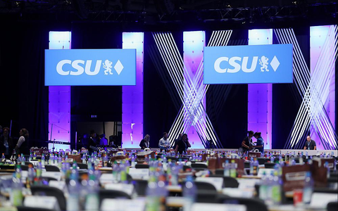 CSU-Logo auf Parteitag (Archiv) - Foto: über dts Nachrichtenagentur