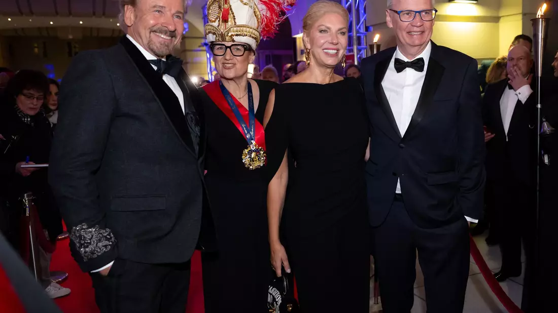 Die Verleihung findet traditionell beim Faschingsball der Narrhalla statt. - Bild: Sven Hoppe/dpa