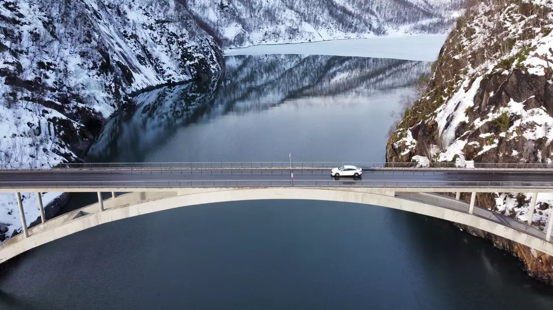 In Norwegen sind Elektro-Mietwagen sehr viel verbreiteter als in Deutschland. (Archivbild) - Bild: Thomas Geiger/dpa-tmn/dpa