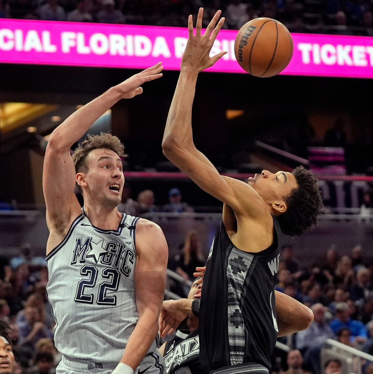 Der deutsche Basketball-Star Franz Wagner verletzte sich in der NBA. (Archivbild) - Foto: John Raoux/AP/dpa