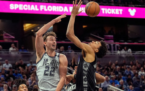 Der deutsche Basketball-Star Franz Wagner verletzte sich in der NBA. (Archivbild) - Foto: John Raoux/AP/dpa