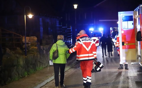 FW-SE: Austritt von Kohlenmonoxid in Grillhütte - 12 Verletzte - Foto: presseportal.de