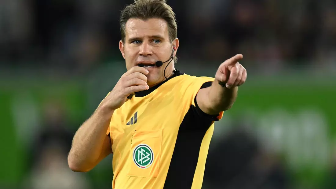Felix Brych: «Als Sportler spürt man, wenn es zu Ende geht.» - Bild: Swen Pförtner/dpa