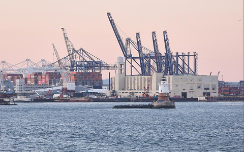 Industrieanlagen (Archiv) - Foto: über dts Nachrichtenagentur