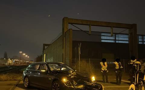 LPI-EF: Fahrzeug kollidiert mit Schrankenanlage - Foto: presseportal.de