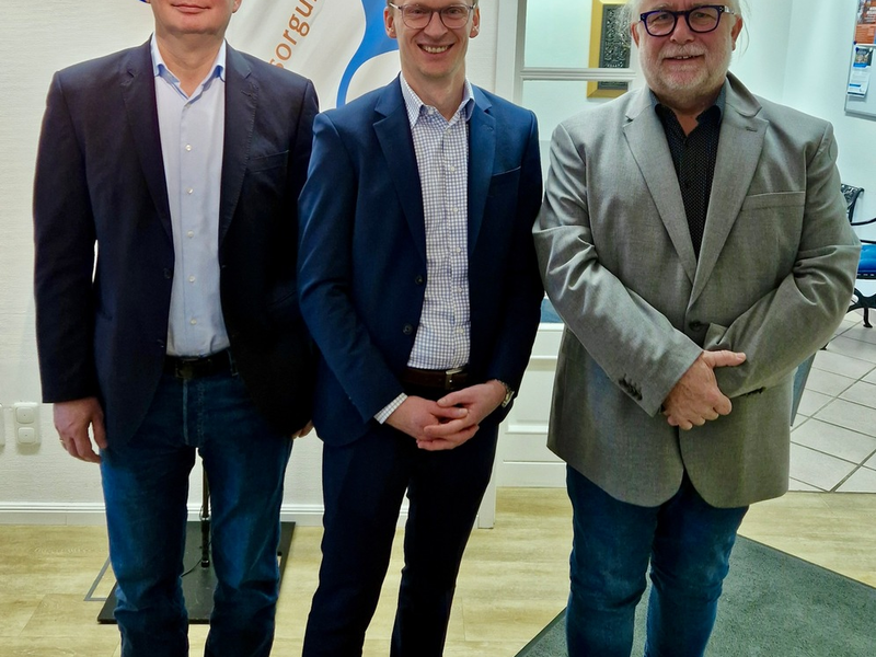 CDU-Bundestagskandidat und Stadtwerke-Geschäftsführer diskutieren Energiepolitik - Foto: presseportal.de