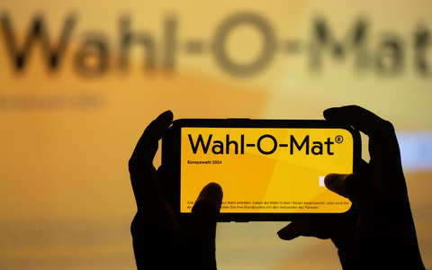 Der Wahl-O-Mat ist ein Online-Tool mit dem Nutzer ihre eigene Position mit denen aller zur Wahl antretenden Parteien vergleichen können. (Archivbild) - Foto: Sebastian Kahnert/dpa