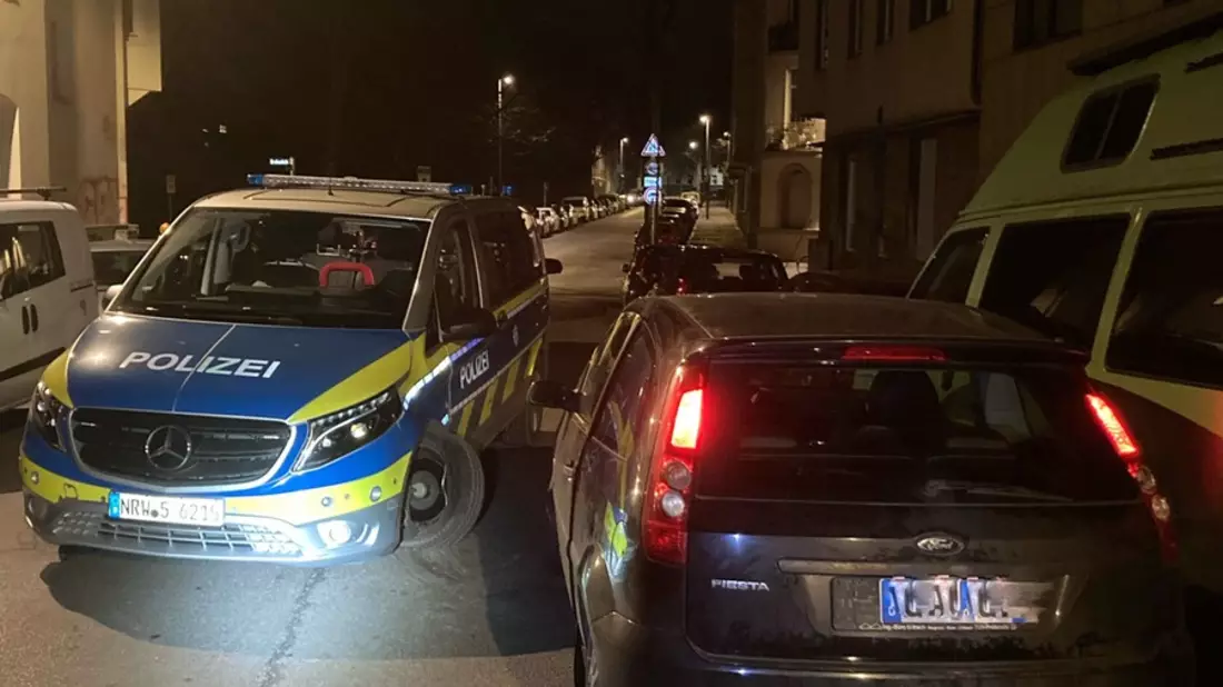 POL-AC: Pizza-Auto geklaut und Unfall gebaut: Mann sitzt jetzt in Gewahrsam - Bild: presseportal.de