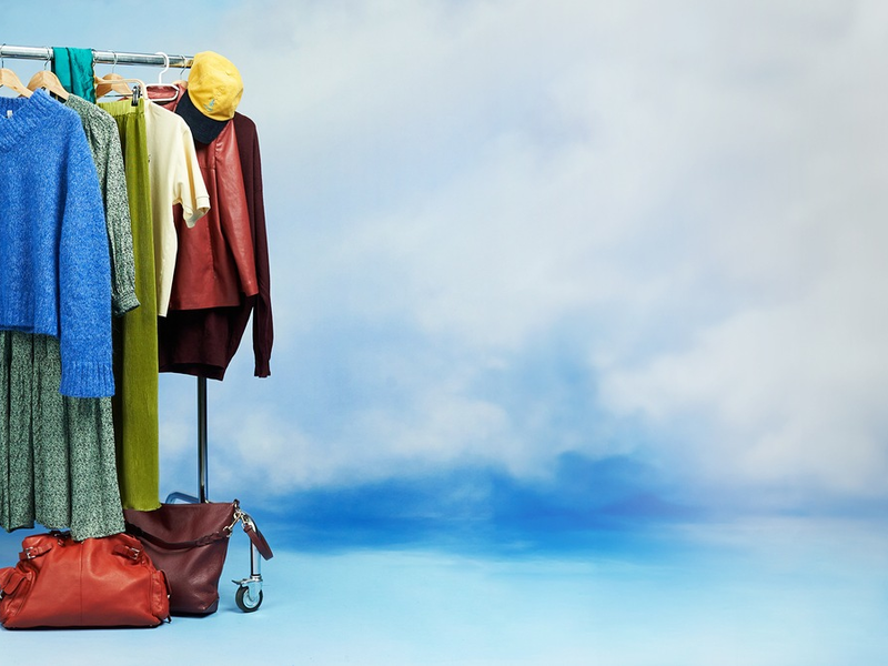 Spaß trifft Verantwortung - Umfrage von momox zeigt, warum Second Hand immer beliebter wird - Foto: presseportal.de