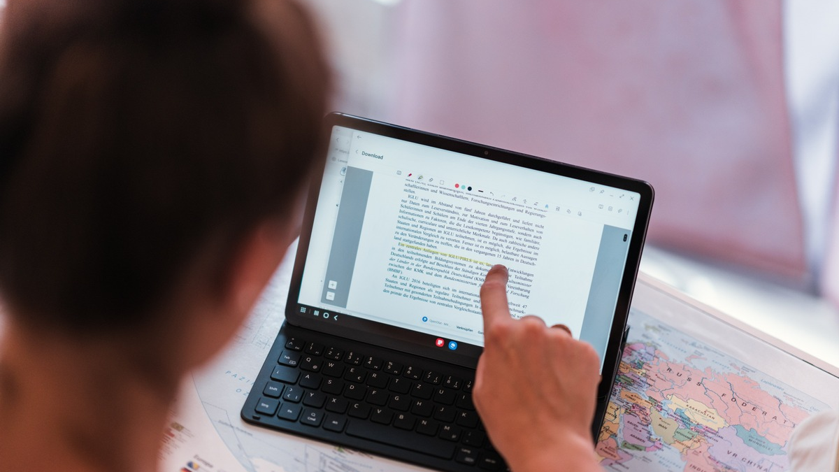 Flexibel und bedarfsorientiert weiterbilden an der RPTU: Kompakte Online-Module erweitern das Fernstudienangebot - Foto: presseportal.de