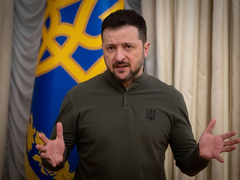 Der ukrainische Präsident Wolodymyr Selenskyj erwartet noch in dieser Woche das Eintreffen einer US-Delegation. - Foto: Efrem Lukatsky/AP/dpa