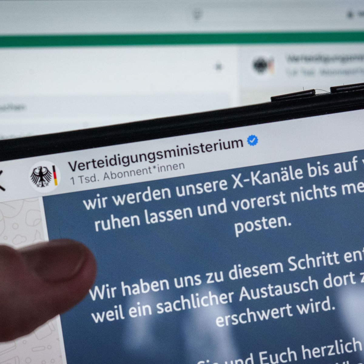 So mancher zog sich bereits zurück - wie sich die X-Nutzerzahlen langfristig entwickeln, ist unklar. (Archivbild) - Foto: Michael Kappeler/dpa