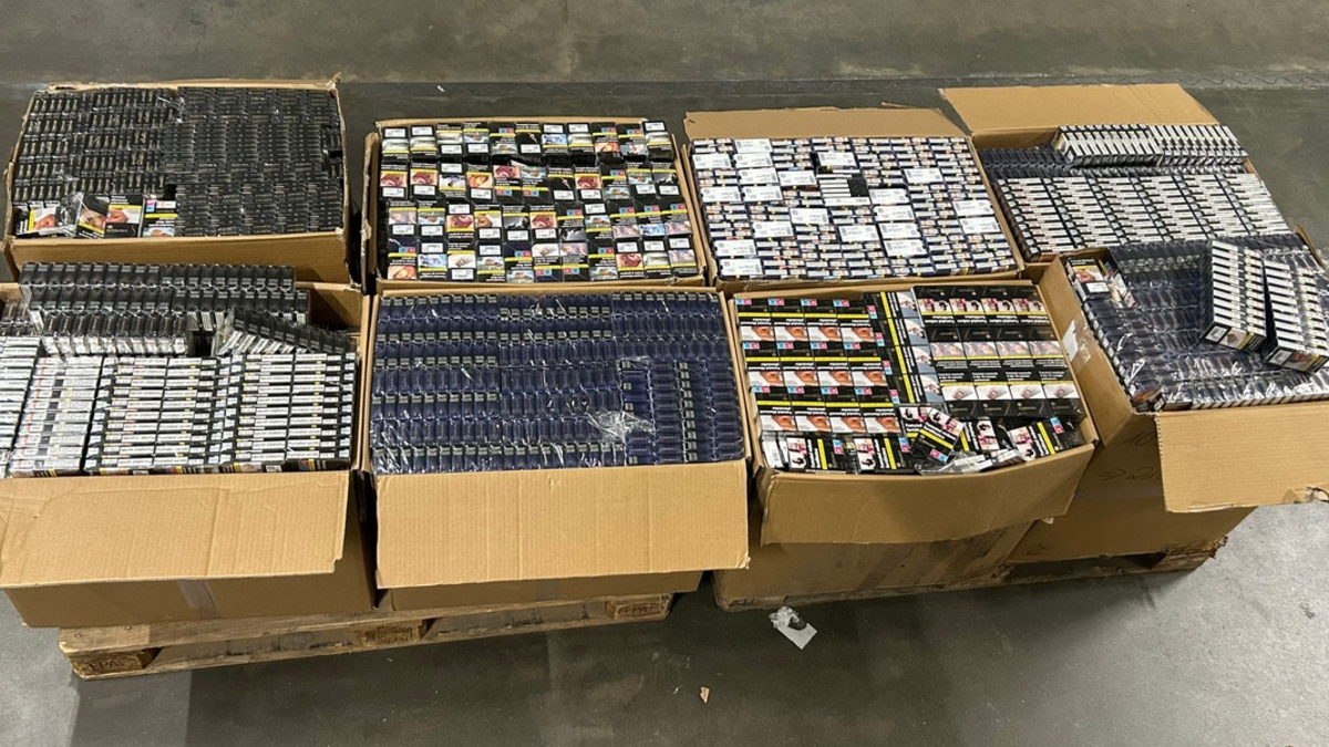 HZA-KA: Lebensmittel der anderen Art / Zigarettenschmuggel dank Röntgenblick verhindert - Foto: presseportal.de